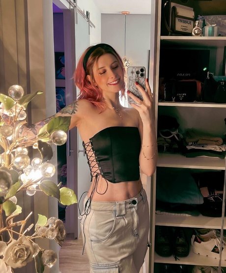 Gabi Cattuzzo nude leak onlyfans