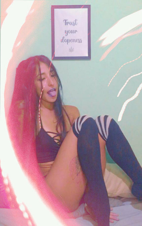 Bia Miyuki onlyfans content type