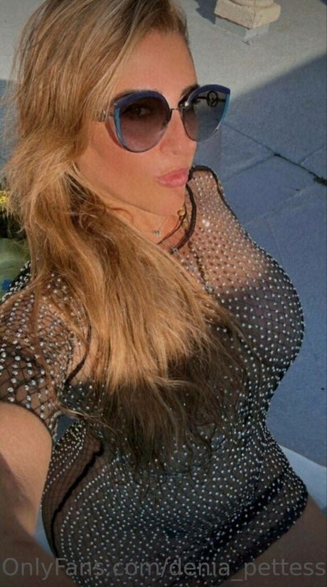 denia pettessen onlyfans leaked tits