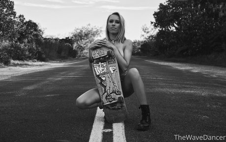 thewavedancer onlyfans leaked nude