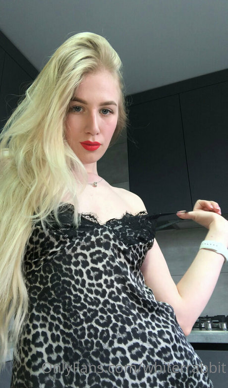 skinny small tits onlyfans hot naked pictures