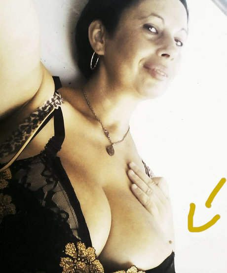 Emilia Di Giovanni leaks only fans