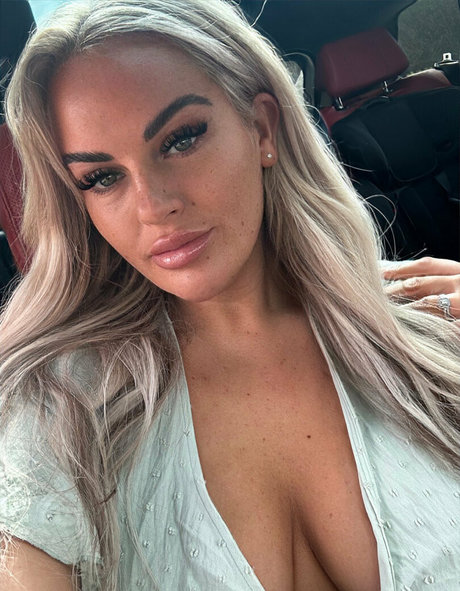 and onlyfans beautiful xxx render