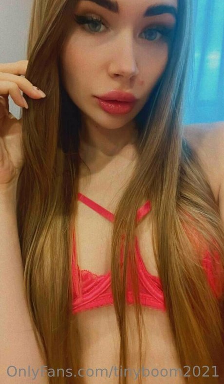 tinyboom2021 onlyfans leakd