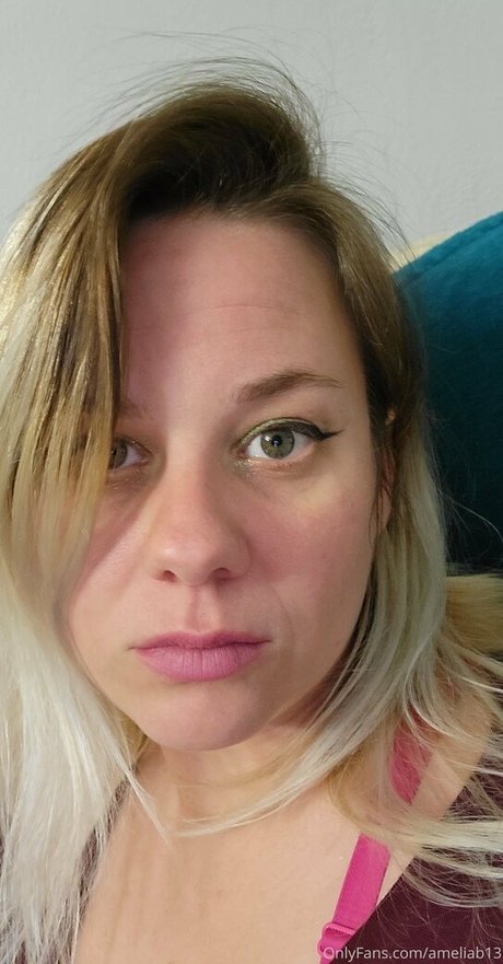 ameliab13 only fans photos