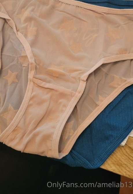 ameliab13 Profile image