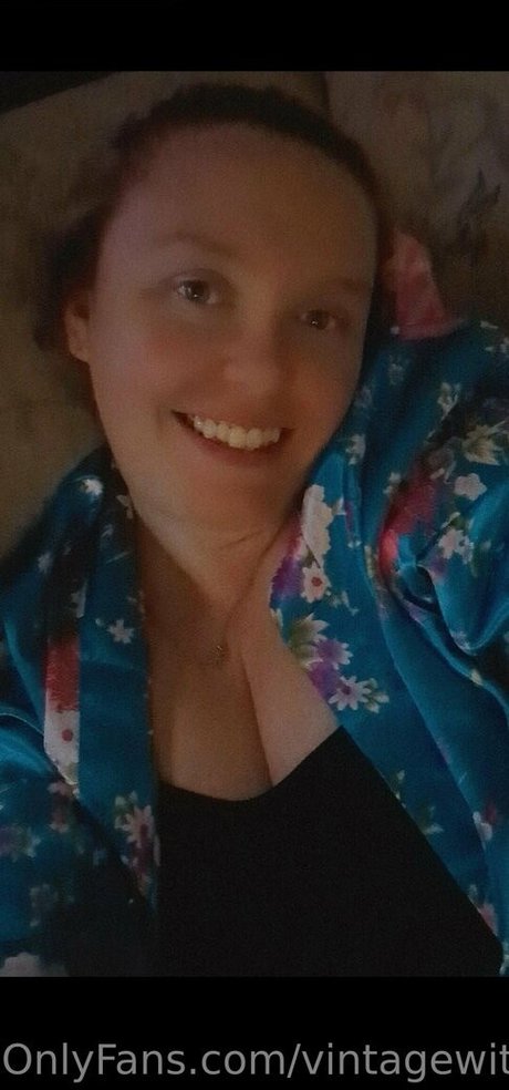 vintagewitchteaze on onlyfans