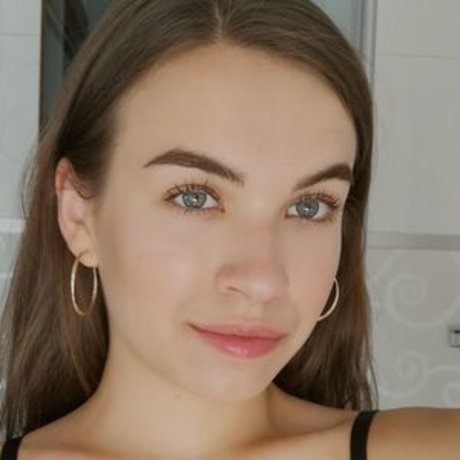 heychellyhey onlyfans leajs