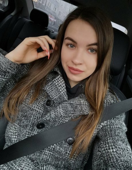 heychellyhey naked onlyfans pics