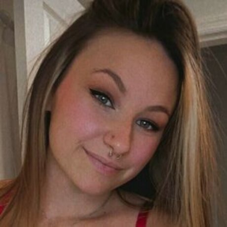 Emilytiedup onlyfans strip tease