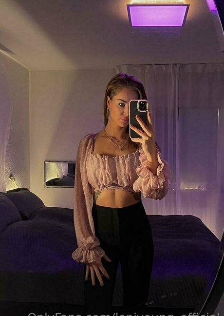 leniyoung official onlyfans picture