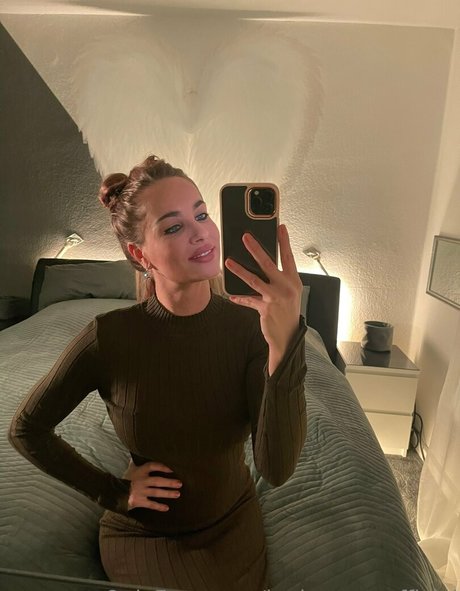 leniyoung official naked onlyfans pics