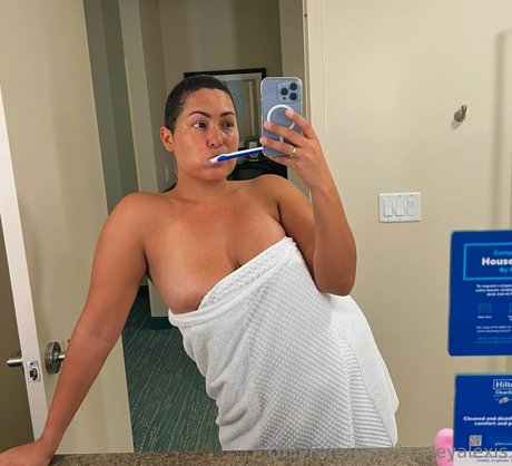 cum swallow onlyfans hot plate