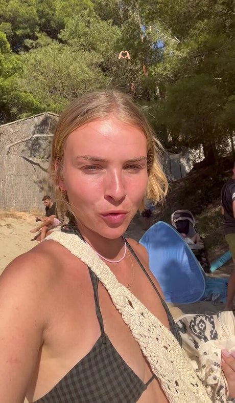 g cup tits onlyfans hot sexy candids