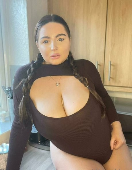 freetittygoddess onlyfans nudes leak