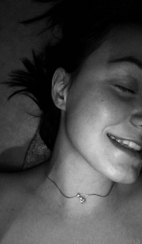 so lenaa naked on onlyfans