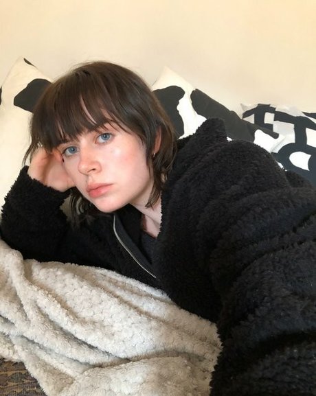 Kara Moon onlyfans nude pics