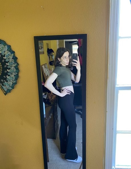 Taylor Hamilton naked onlyfans