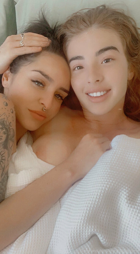 yourlesbianfantasyy joi onlyfans