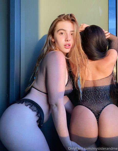 yourlesbianfantasyy leaked nude onlyfans