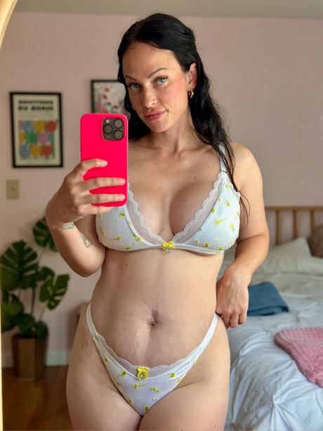 Amanda Wilde onlyfans leak