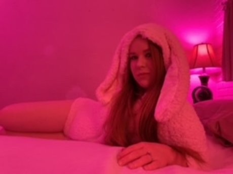 aubrey onlyfans explicit content