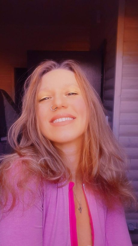 Nora Loa onlyfans fotos