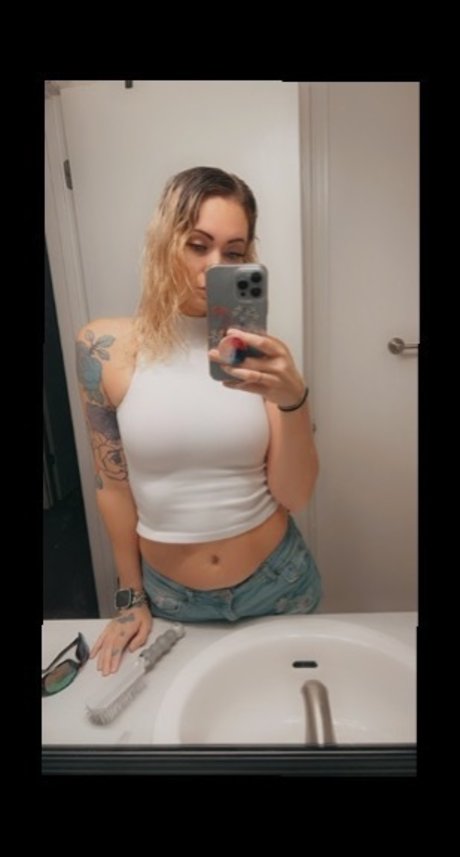 Noelle Ates naked onlyfans leaked