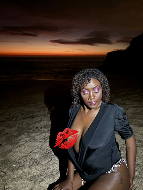 Ally Krystal_  capture