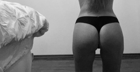 sensual onlyfans free naked picture