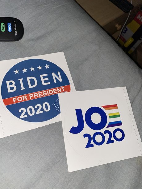 Aron_ onlyfans strip tease