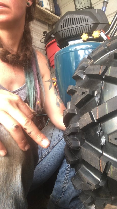 OhHelloBeautiful_ naked onlyfans