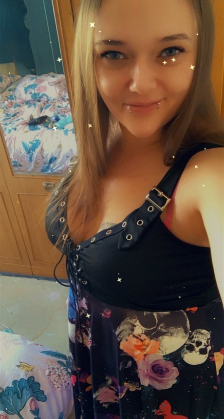 lil miss bite me onlyfans xx