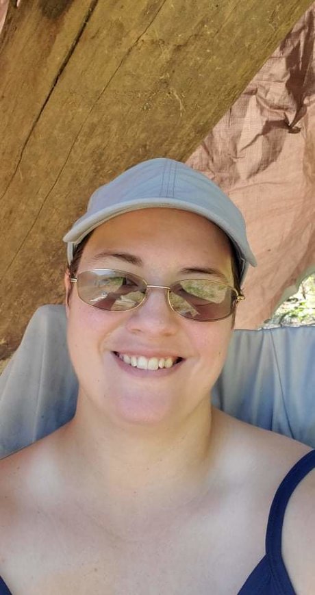 CheekyBrat1337 onlyfans nude leak