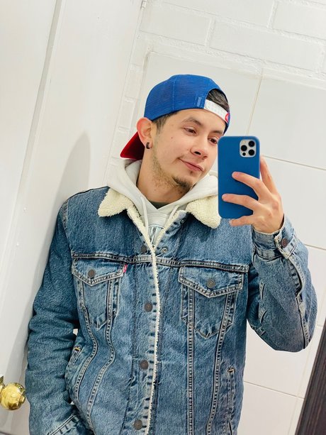 Oscar La Torre nude porn onlyfans