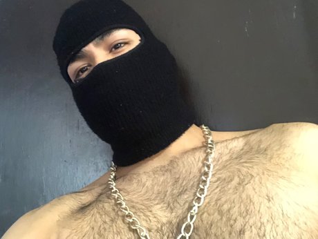 O R E D onlyfans topless