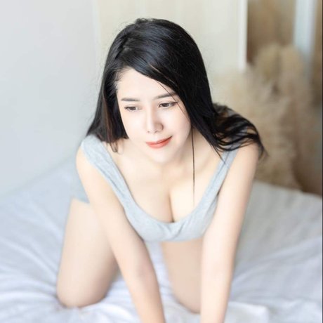 9M9 nude on onlyfans