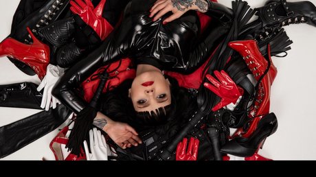 Petra Hunter naked onlyfans leak