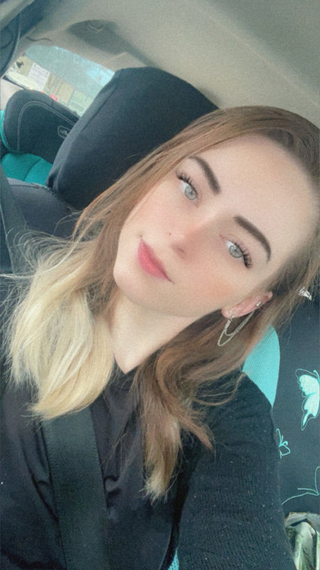 Shina onlyfans picture