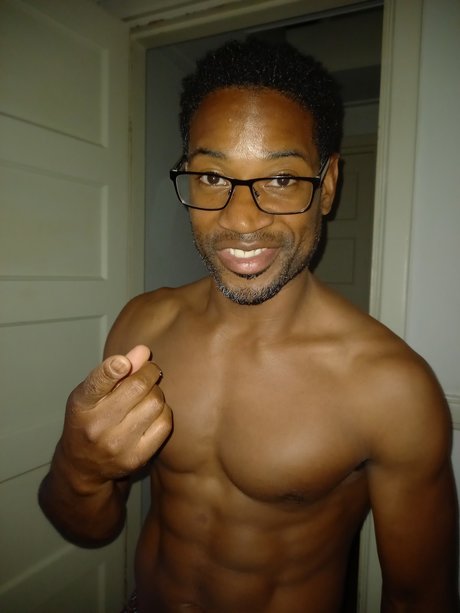 Dark Shark onlyfans sexy