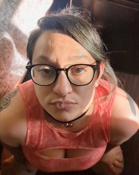 Pixxxie LaRue No PPV VIP Page_ on onlyfans