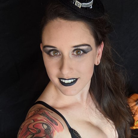 Cherry Charming onlyfans naked