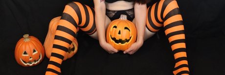 Cherry Charming onlyfans porn