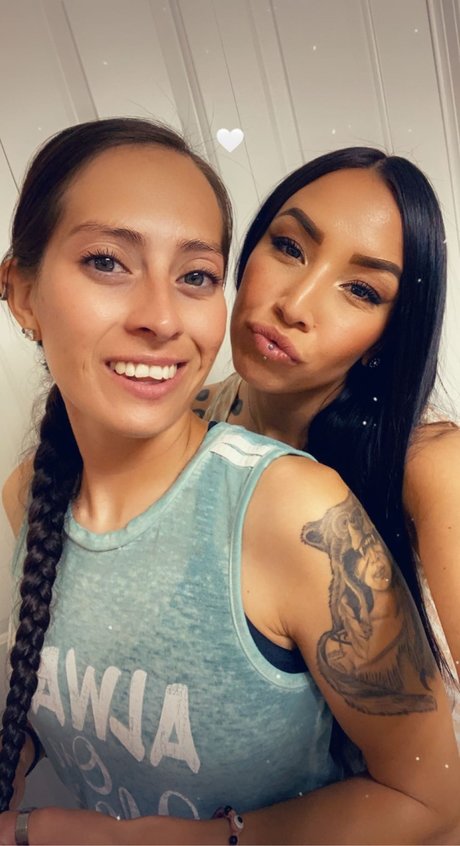 Sharee amp amp Izzy leaked nudes onlyfans