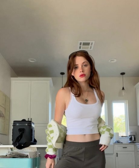 Violet Brinson onlyfans nudes leaks