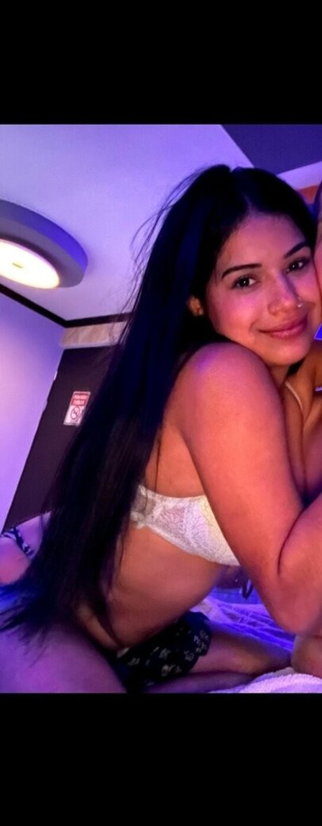 Travelvids Xyz onlyfans striptease