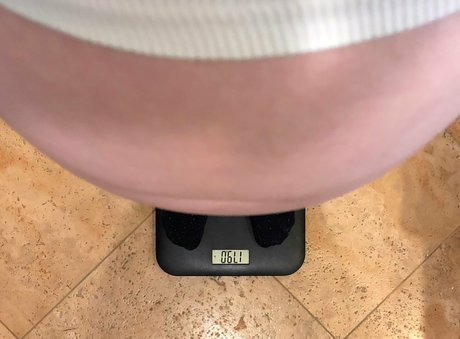 potbellywife boobs onlyfans