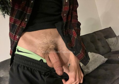 tjsmokezzz leaked onlyfans content