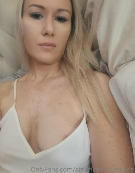 actress onlyfans hot sexy slide