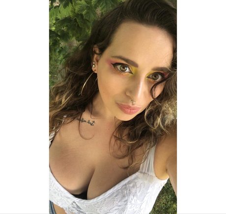 DaniLou onlyfans free